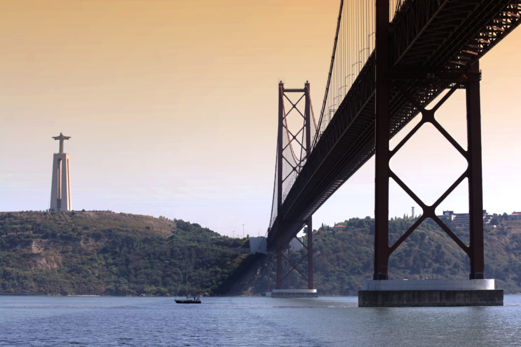 DISCOVER LISBON’S TAGUS RIVER